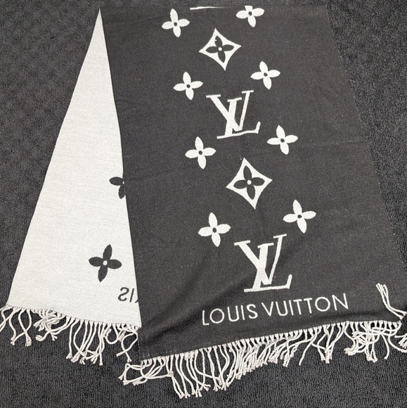 Louis Vuitton Monogram Cashmere Scarf - Picture 1 of 5